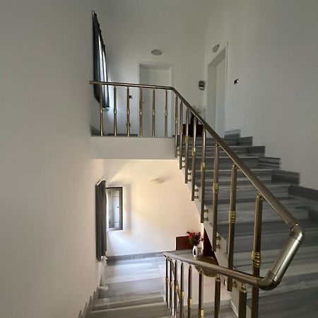 Italian Style Apartment Durres Luaran gambar