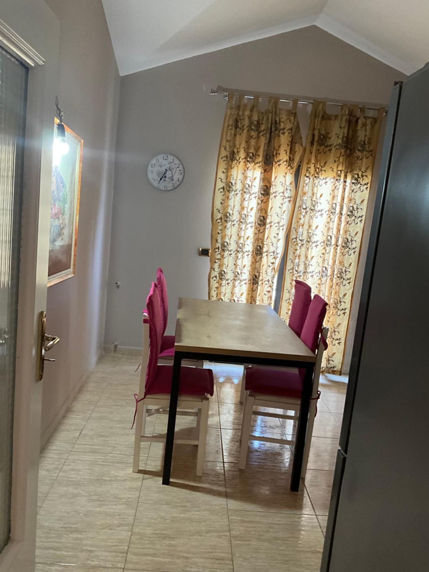 Italian Style Apartment Durres Luaran gambar